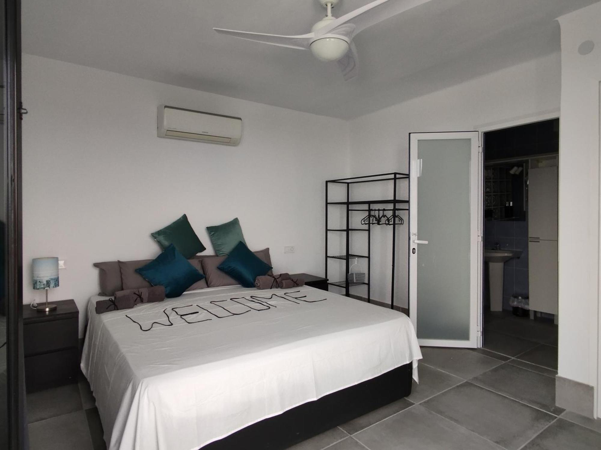Pinar Suites Habitaciones Торремолинос Экстерьер фото