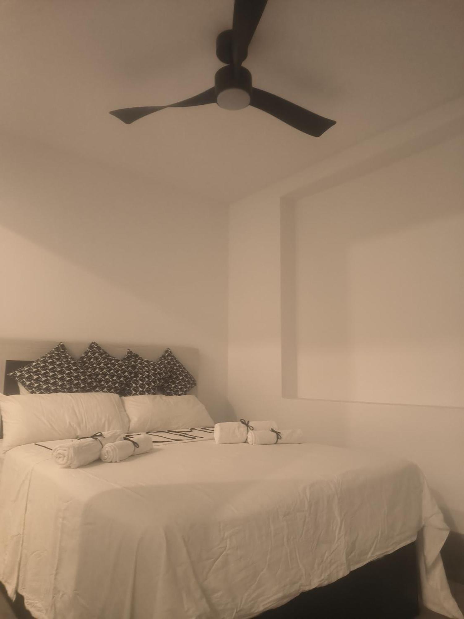 Pinar Suites Habitaciones Торремолинос Экстерьер фото